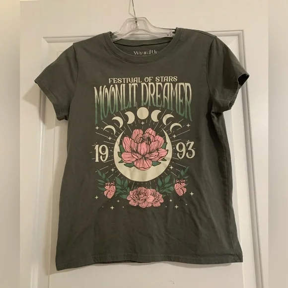 Girls graphic tee Girls M (9-7) - Picture 1 of 2